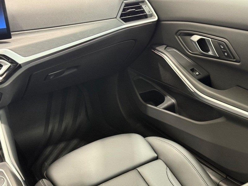2024 BMW 3 Series 330i xDrive
