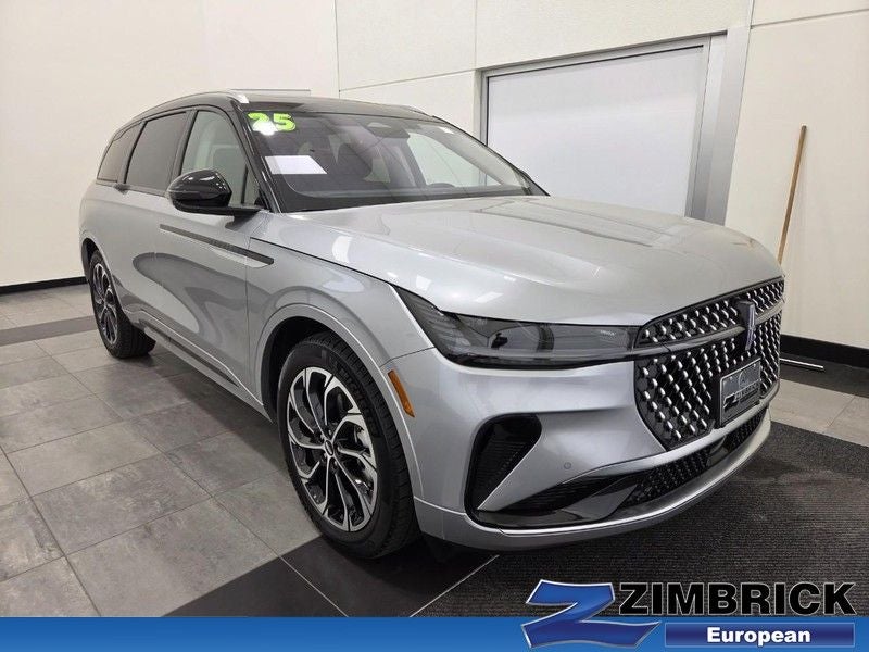 2025 Lincoln Nautilus Reserve AWD's photo