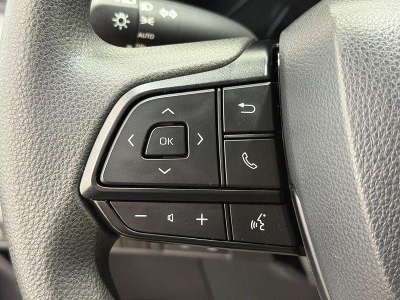 2025 Toyota Sienna LE 8 Passenger