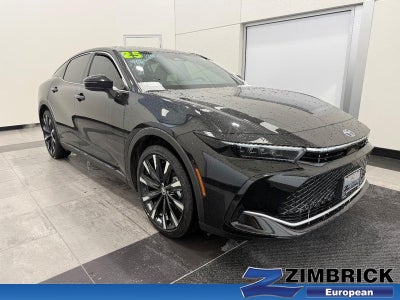 2025 Toyota Crown Platinum