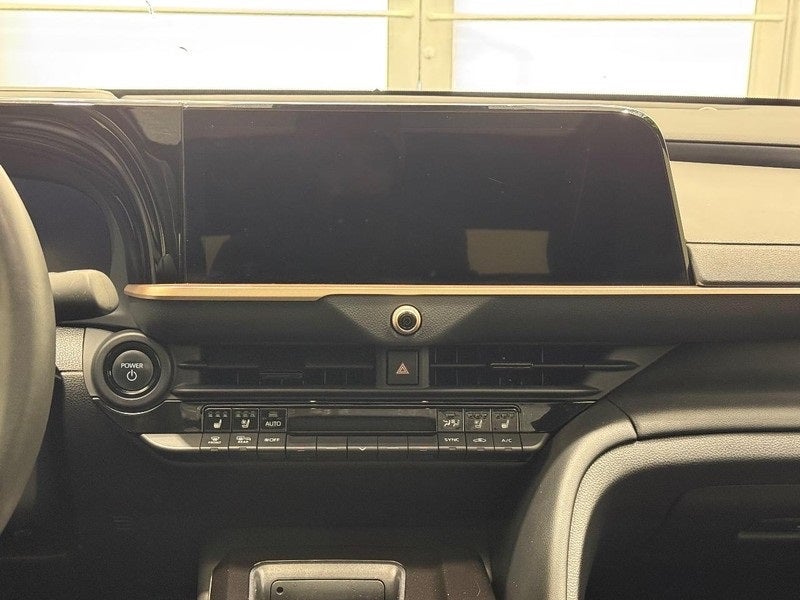 2025 Toyota Crown Platinum