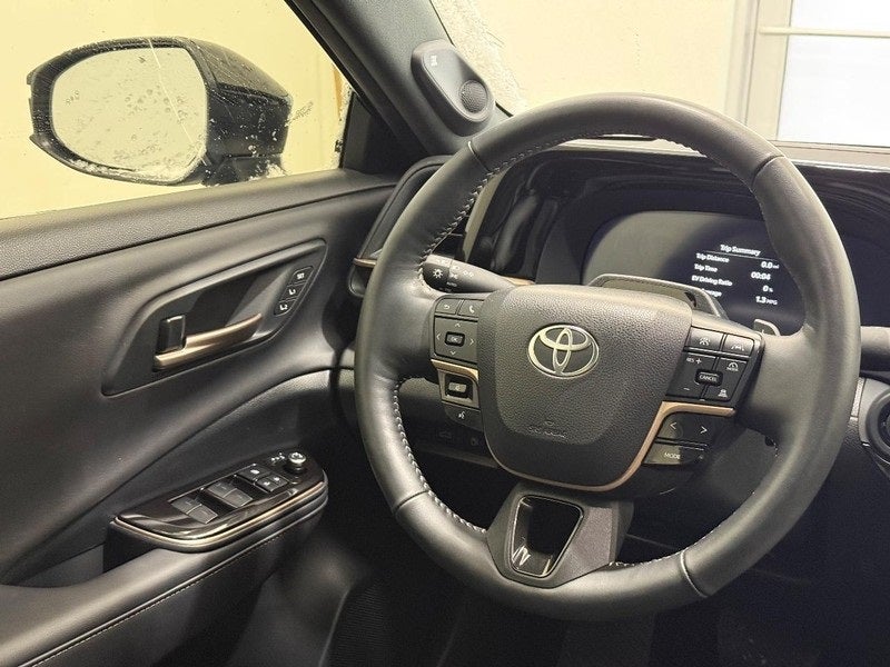 2025 Toyota Crown Platinum