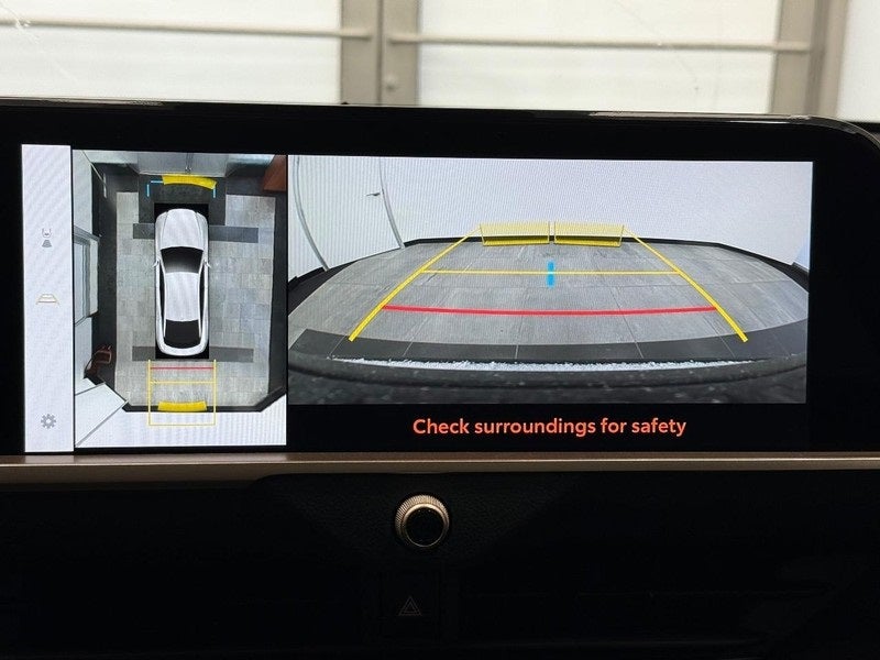 2025 Toyota Crown Platinum