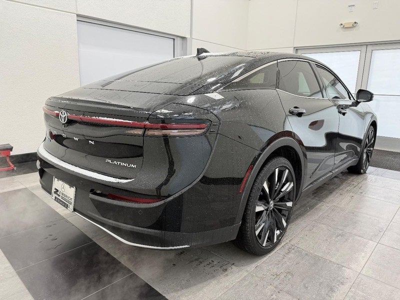 2025 Toyota Crown Platinum