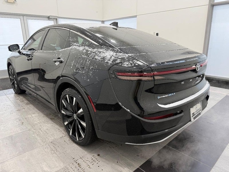 2025 Toyota Crown Platinum