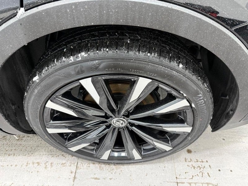 2025 Toyota Crown Platinum