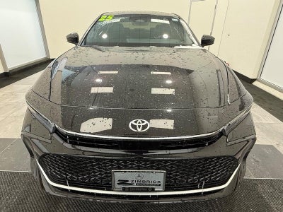 2025 Toyota Crown Platinum