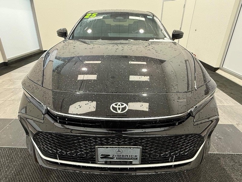 2025 Toyota Crown Platinum