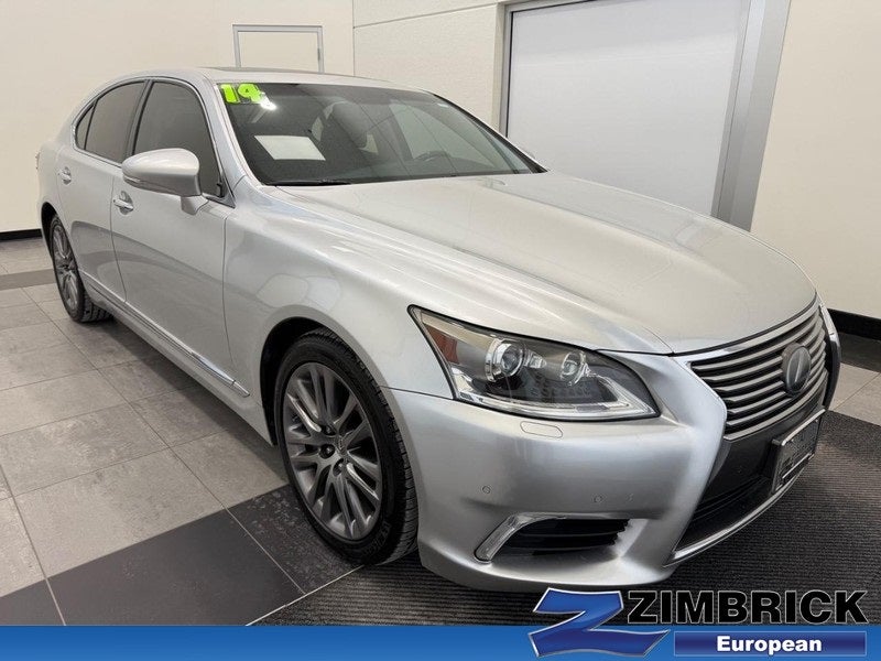 2014 Lexus LS Base