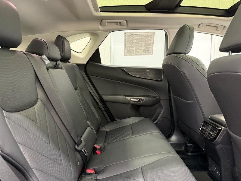 2022 Lexus NX 350h Luxury