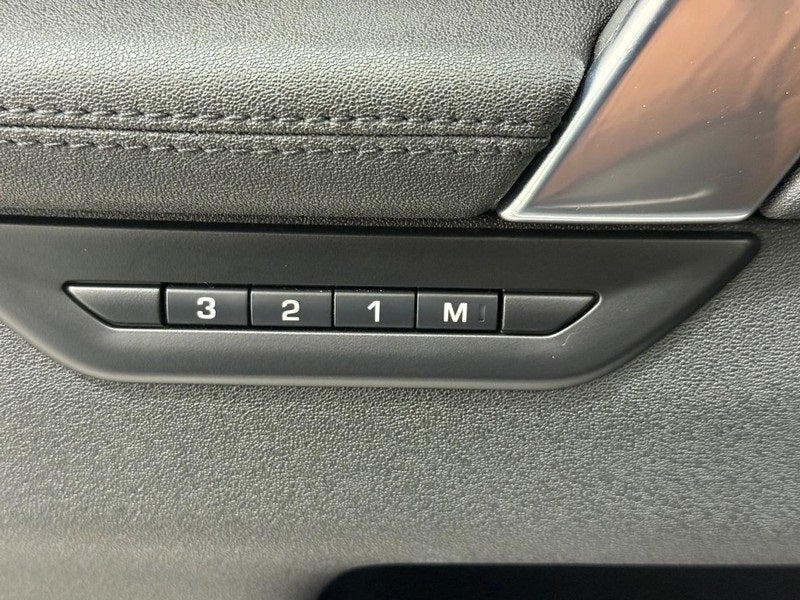 2023 Land Rover Discovery Sport SE