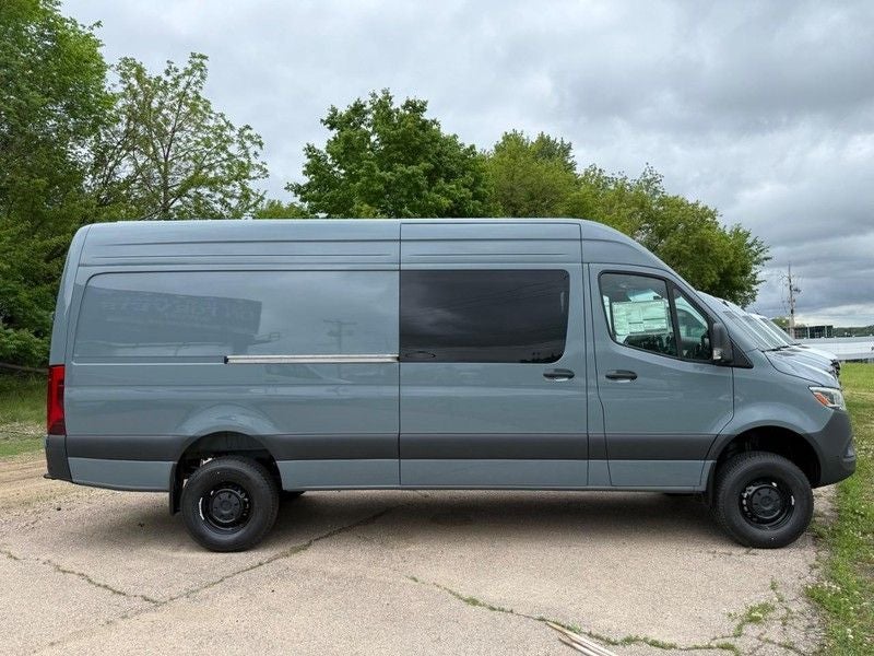2026 Mercedes-Benz Sprinter 2500 Cargo 170 WB AWD