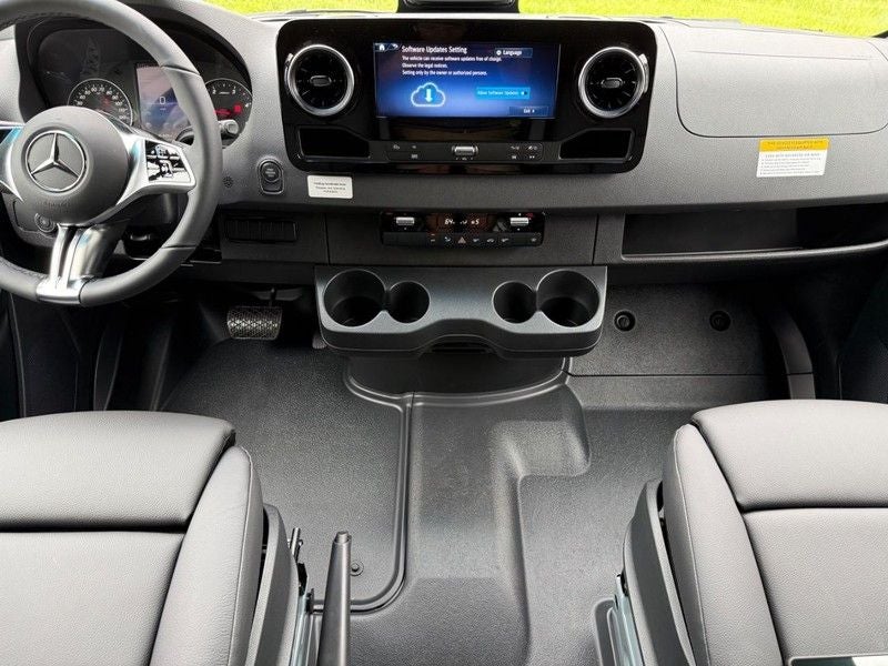 2026 Mercedes-Benz Sprinter 2500 Cargo 170 WB AWD