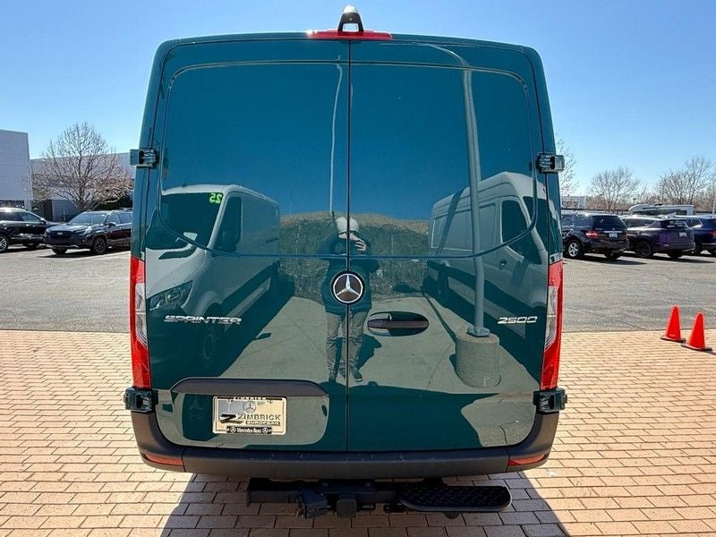 2025 Mercedes-Benz Sprinter 2500 Cargo 144 WB