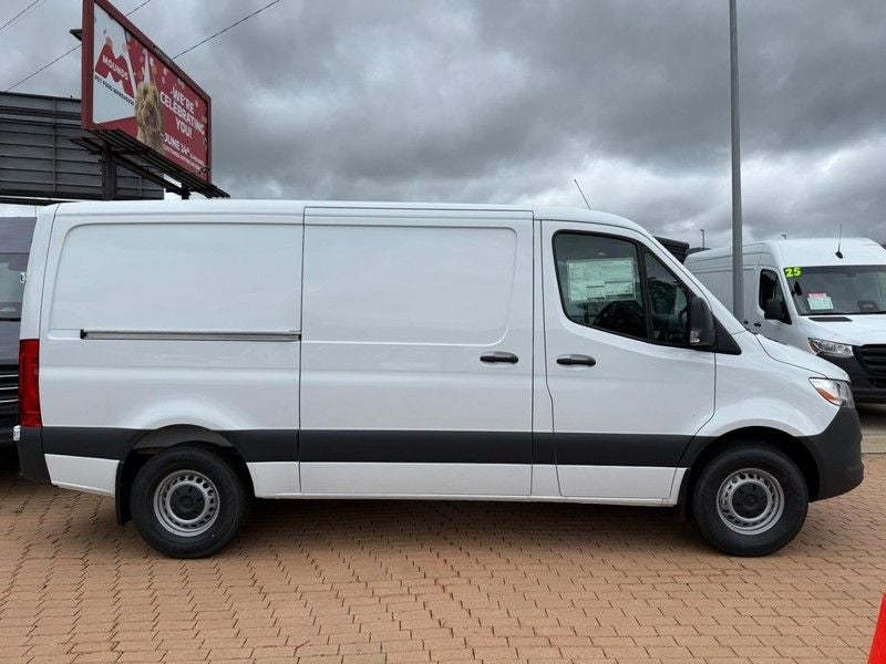 2026 Mercedes-Benz Sprinter 2500 Cargo 144 WB WORKER