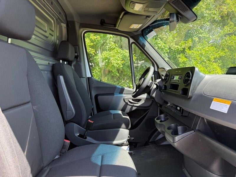 2026 Mercedes-Benz Sprinter 2500 WORKER