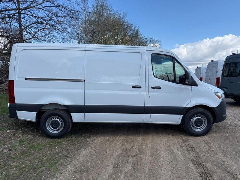 2026 Mercedes-Benz Sprinter 2500 Cargo 144 WB