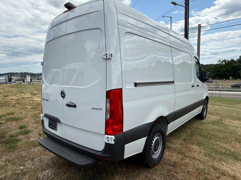 2026 Mercedes-Benz Sprinter 2500 Cargo 144 WB