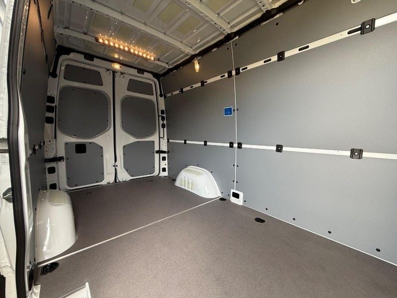 2026 Mercedes-Benz Sprinter 2500 Cargo 144 WB