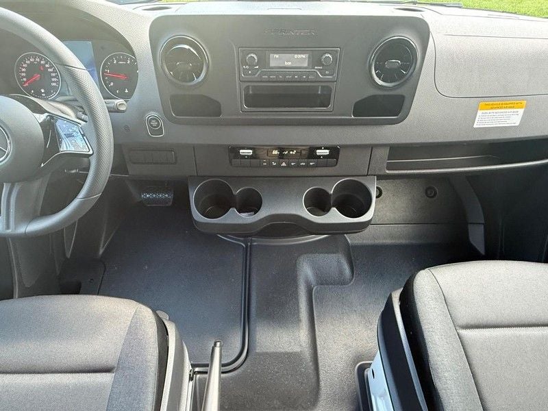 2026 Mercedes-Benz Sprinter 2500 Cargo 144 WB