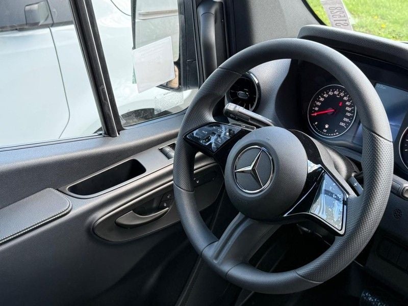 2026 Mercedes-Benz Sprinter 2500 Cargo 144 WB
