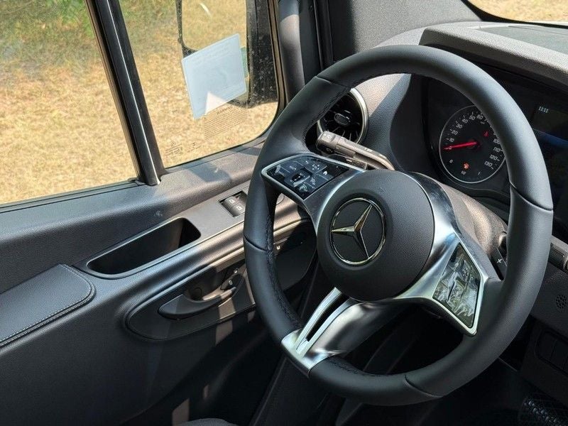2026 Mercedes-Benz Sprinter 2500 Cargo 170 WB High Roof