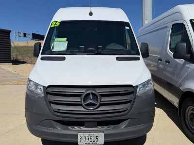 2025 Mercedes-Benz Sprinter 2500 Cargo 170 WB High Roof