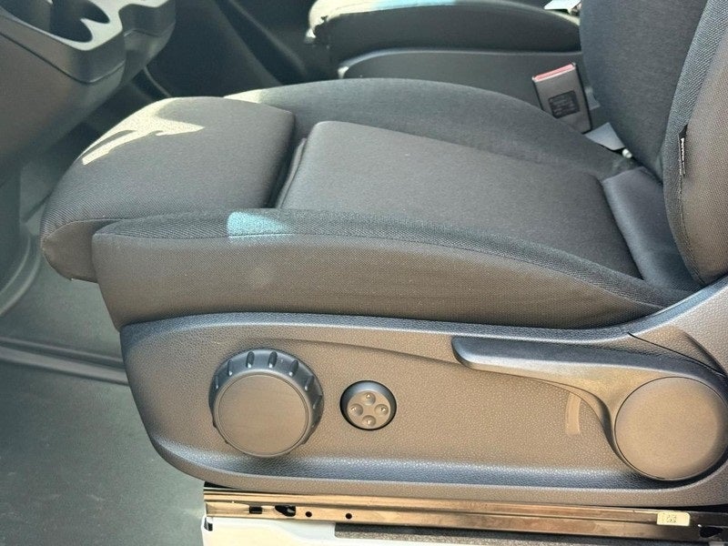 2025 Mercedes-Benz Sprinter 2500 Cargo 170 WB High Roof