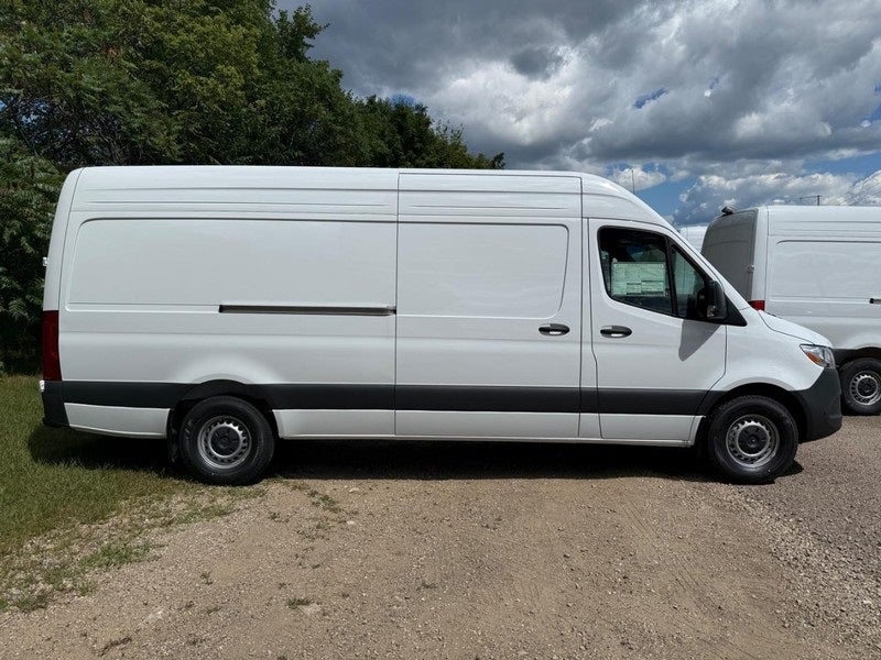 2025 Mercedes-Benz Sprinter 2500 Cargo 170 WB High Roof