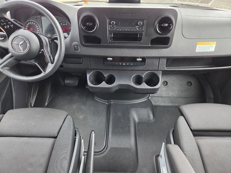 2025 Mercedes-Benz Sprinter 2500 Cargo 170 WB High Roof