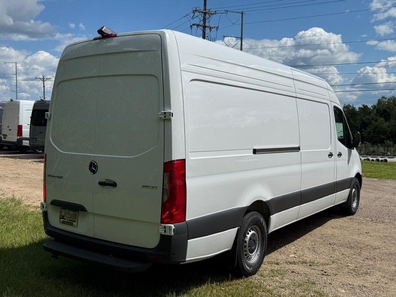 2025 Mercedes-Benz Sprinter 2500 Cargo 144 WB