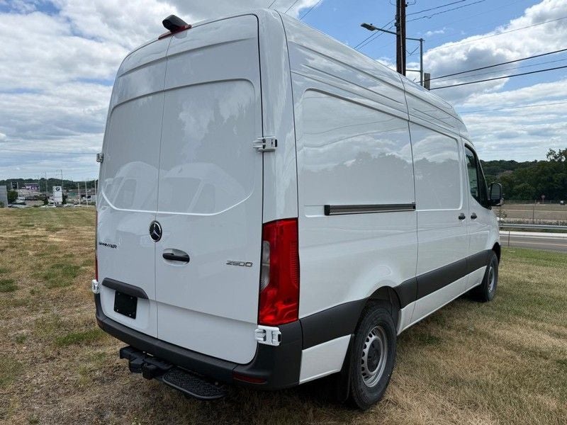 2026 Mercedes-Benz Sprinter 2500 Cargo 144 WB