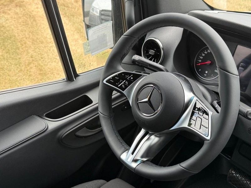 2026 Mercedes-Benz Sprinter 2500 Cargo 144 WB