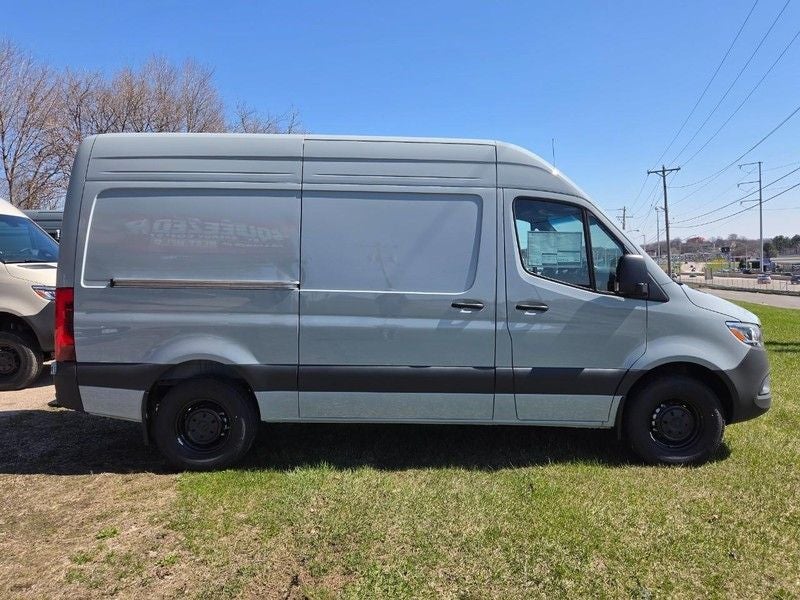 2026 Mercedes-Benz Sprinter 2500 Cargo 144 WB