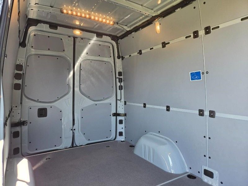 2026 Mercedes-Benz Sprinter 2500 Cargo 144 WB