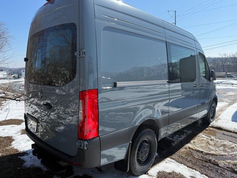 2026 Mercedes-Benz Sprinter 2500 Cargo 144 WB