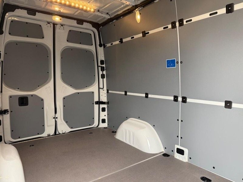 2026 Mercedes-Benz Sprinter 2500 Cargo 144 WB