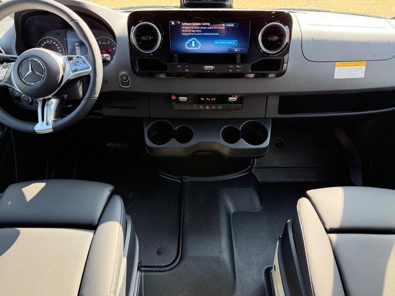 2026 Mercedes-Benz Sprinter 2500 Cargo 144 WB AWD