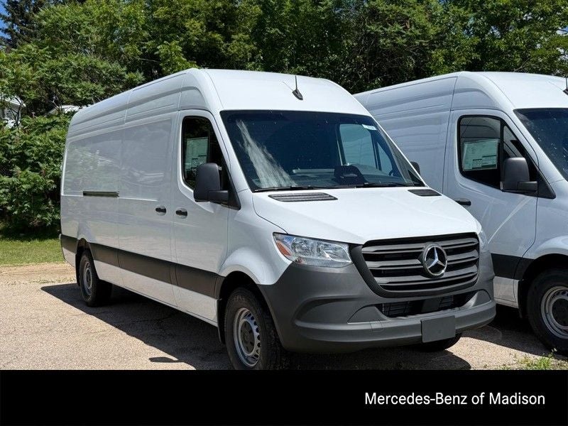 2026 Mercedes-Benz Sprinter 2500 Cargo 170 WB High Roof