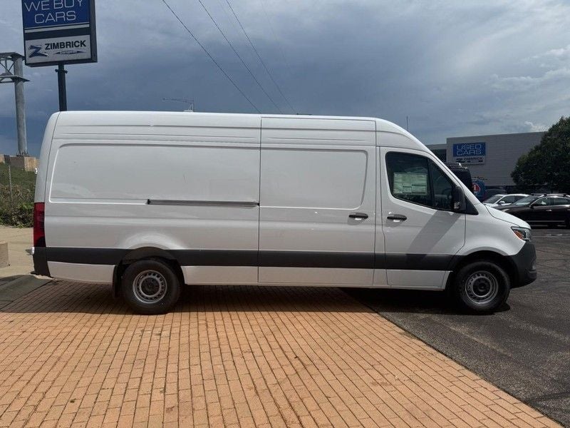 2026 Mercedes-Benz Sprinter 2500 Cargo 170 WB High Roof