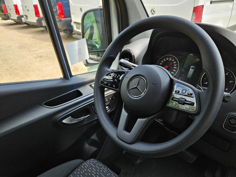 2024 Mercedes-Benz Sprinter 2500 Cargo 170 WB High Roof