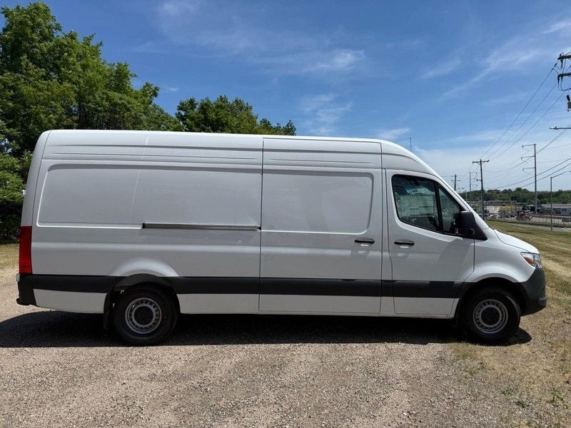 2026 Mercedes-Benz Sprinter 2500 Cargo 170 WB High Roof