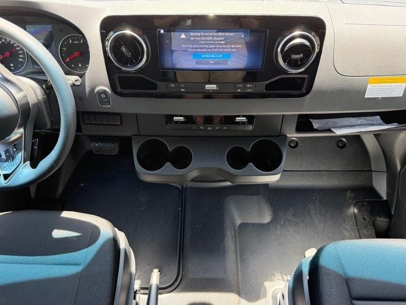 2026 Mercedes-Benz Sprinter 2500 Cargo 170 WB High Roof