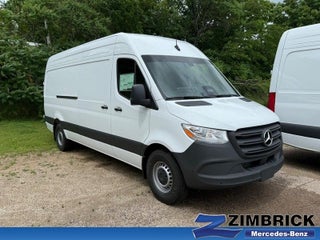 2025 Mercedes-Benz Sprinter 2500