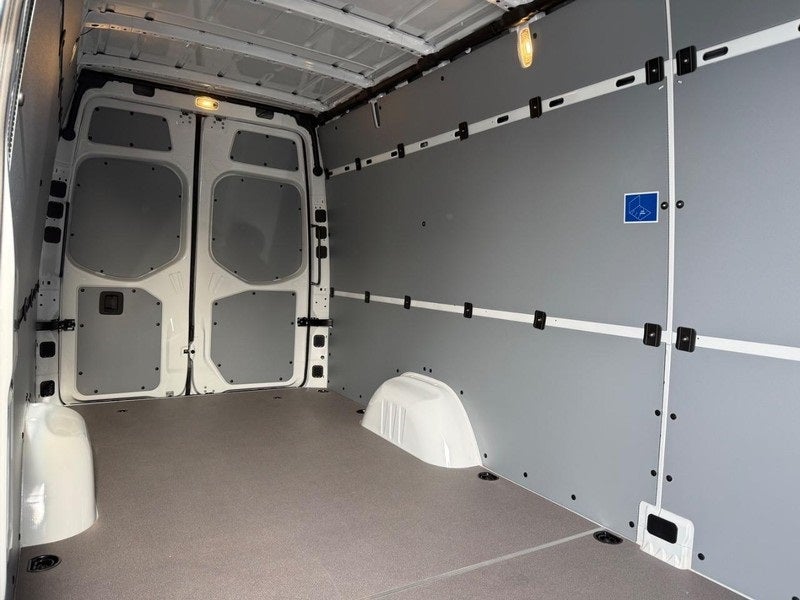 2026 Mercedes-Benz Sprinter 2500 Cargo 170 WB High Roof