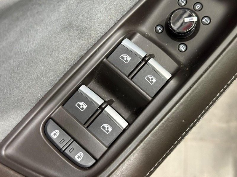 2021 Audi Q8 55 Prestige quattro