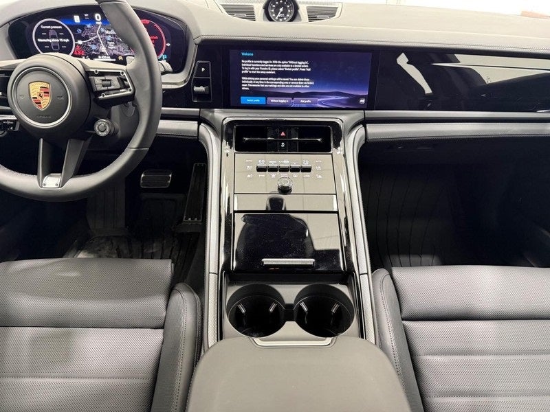 2026 Porsche Panamera 4