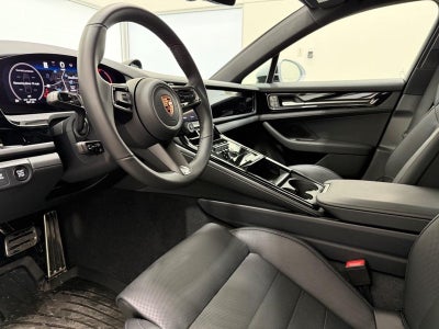 2026 Porsche Panamera 4