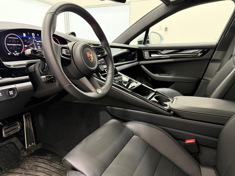 2026 Porsche Panamera 4