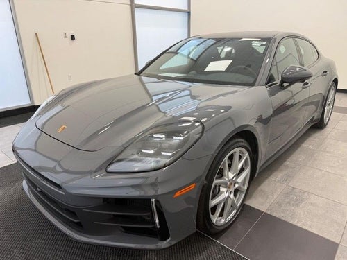 2025 Porsche Panamera 4